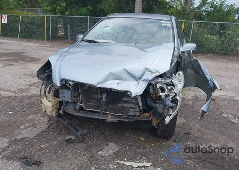 2003 Toyota Corolla Matrix Xr z USA, uszkodzony, nr VIN 2T1LR32E93C157145